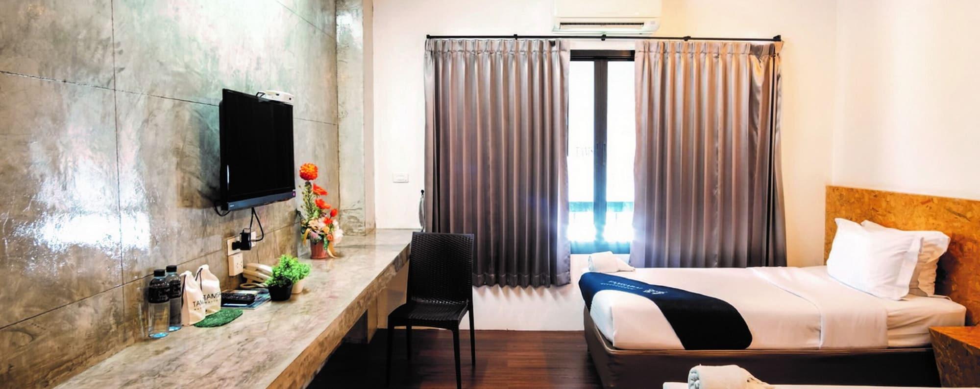 Tamsabai Hotel Nakhon Sawan Buitenkant foto